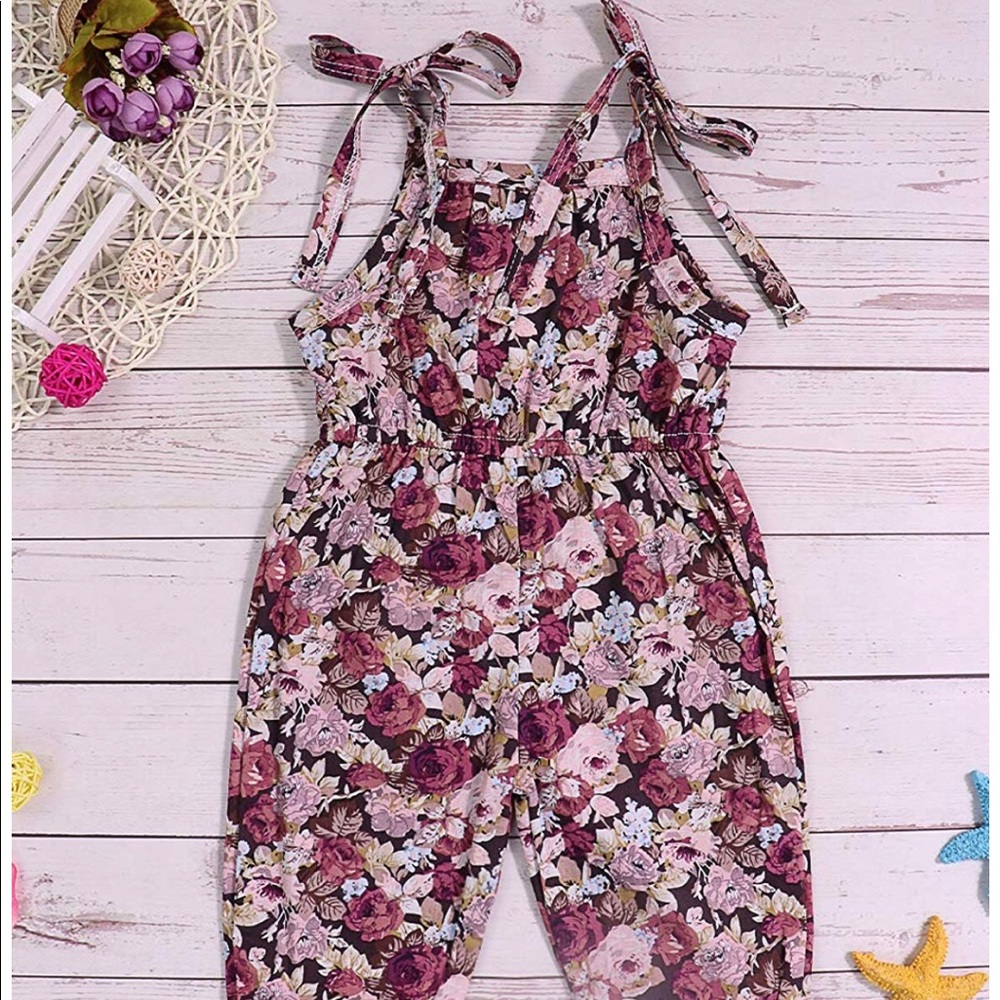 πNew** Floral print romper - Picture 1 of 1